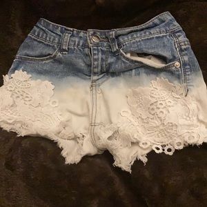 GIRLS 8 Ombré Jean shorts with lace floral front